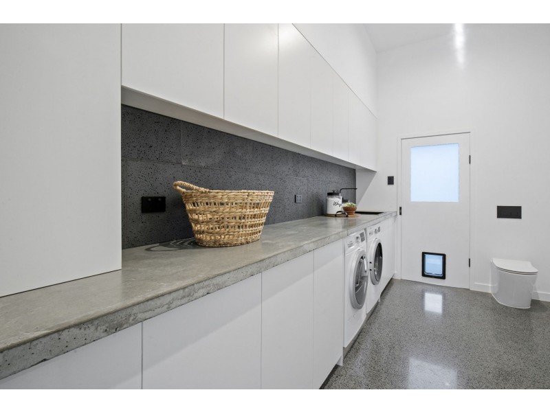 18 Natan Rd, Mudgeeraba QLD 4213