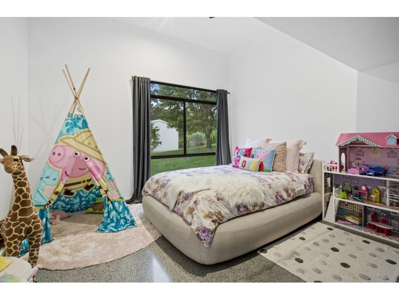 18 Natan Rd, Mudgeeraba QLD 4213