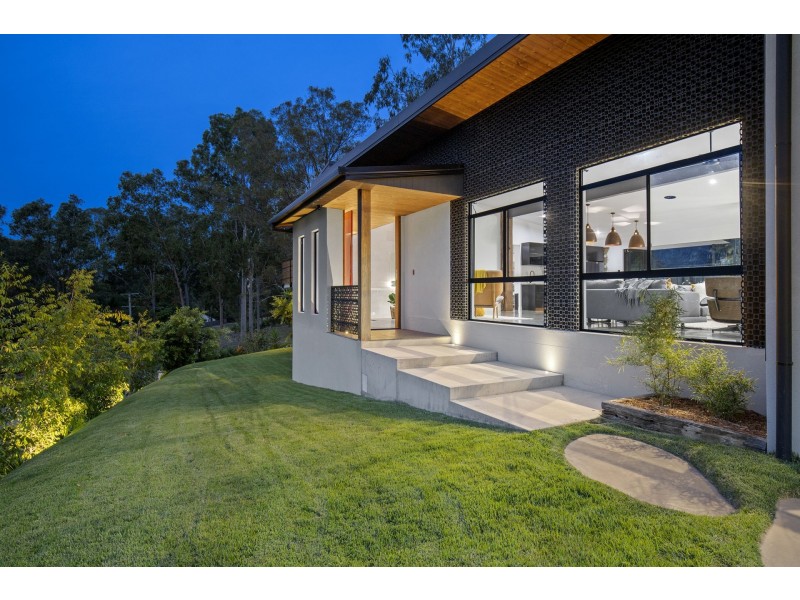 18 Natan Rd, Mudgeeraba QLD 4213