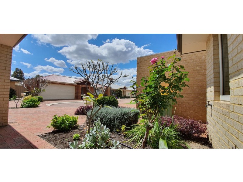 54/58 Canna Drive, Canning Vale WA 6155