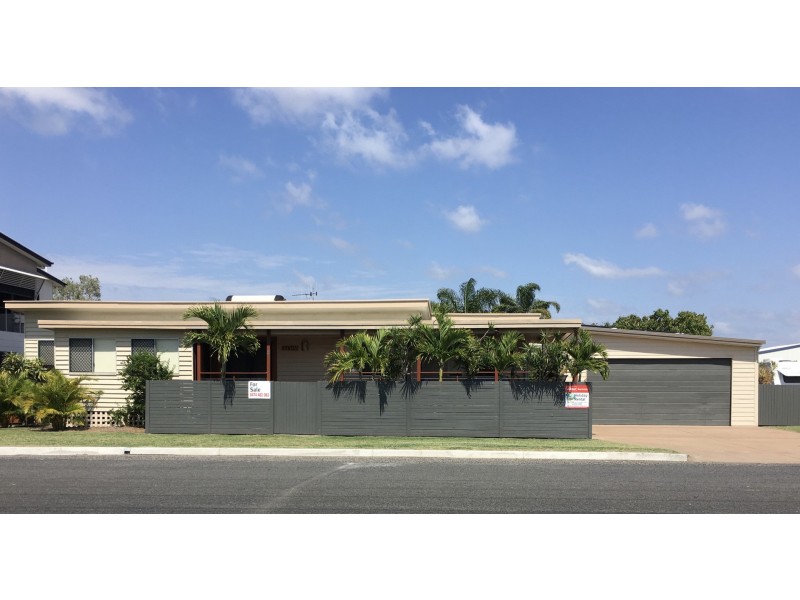 8 Ross Street, Burrum Heads QLD 4659