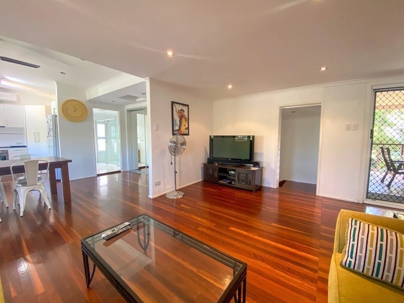 8 Ross Street, Burrum Heads QLD 4659