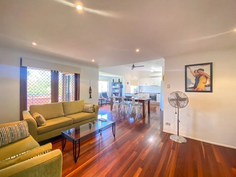 8 Ross Street, Burrum Heads QLD 4659