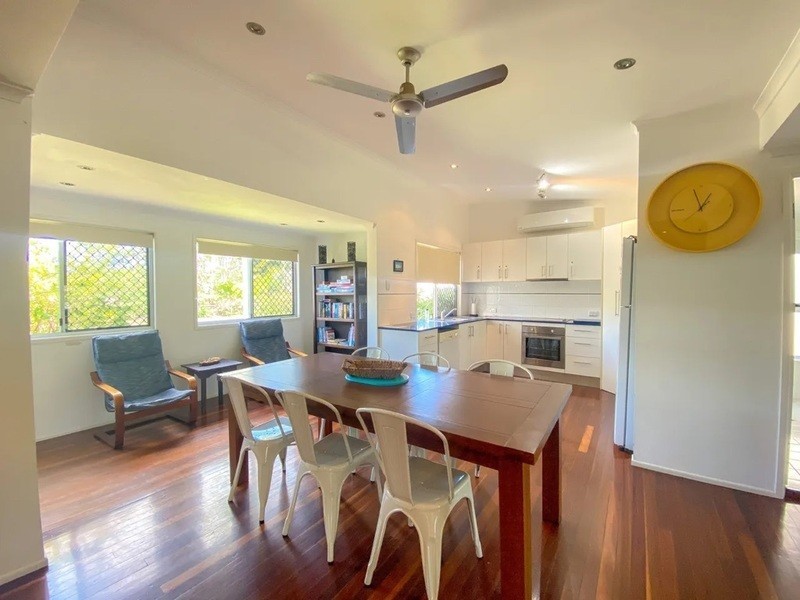 8 Ross Street, Burrum Heads QLD 4659