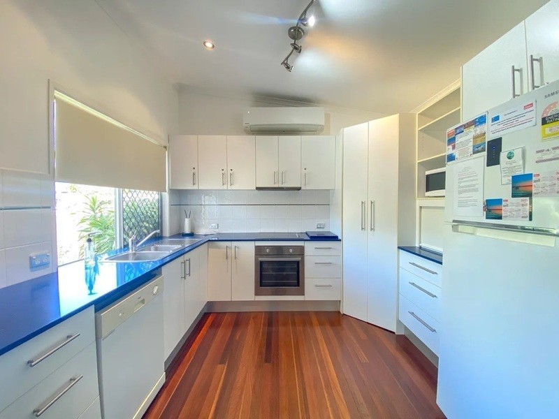 8 Ross Street, Burrum Heads QLD 4659
