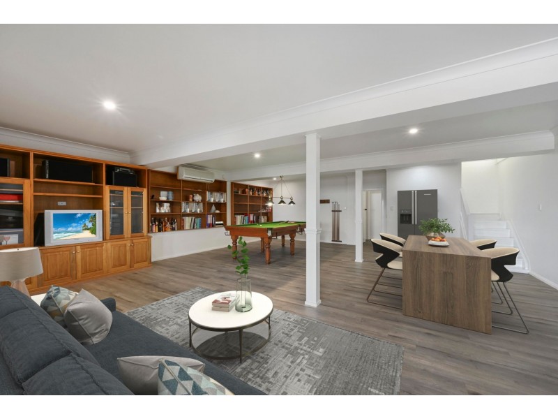 61 Mackenzie Street, Mount Lofty QLD 4350