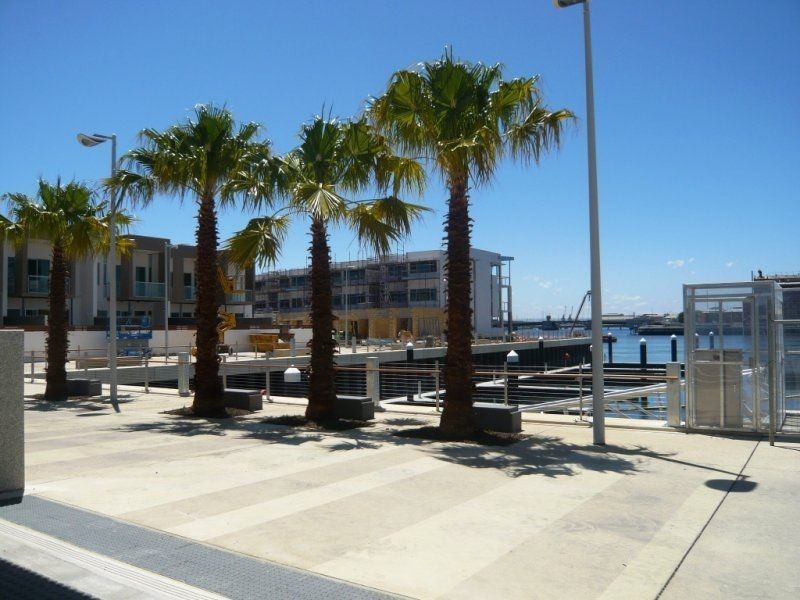 601/1-2 Tarni Court, New Port SA 5015