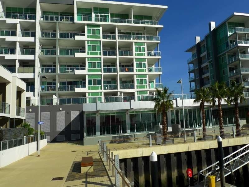 601/1-2 Tarni Court, New Port SA 5015
