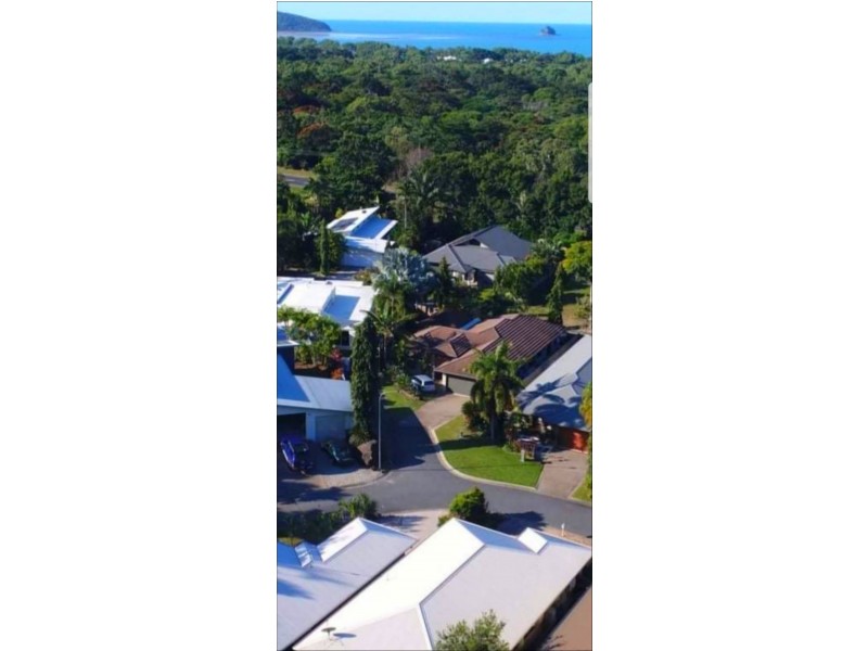 7a Savaii close, Palm Cove QLD 4879