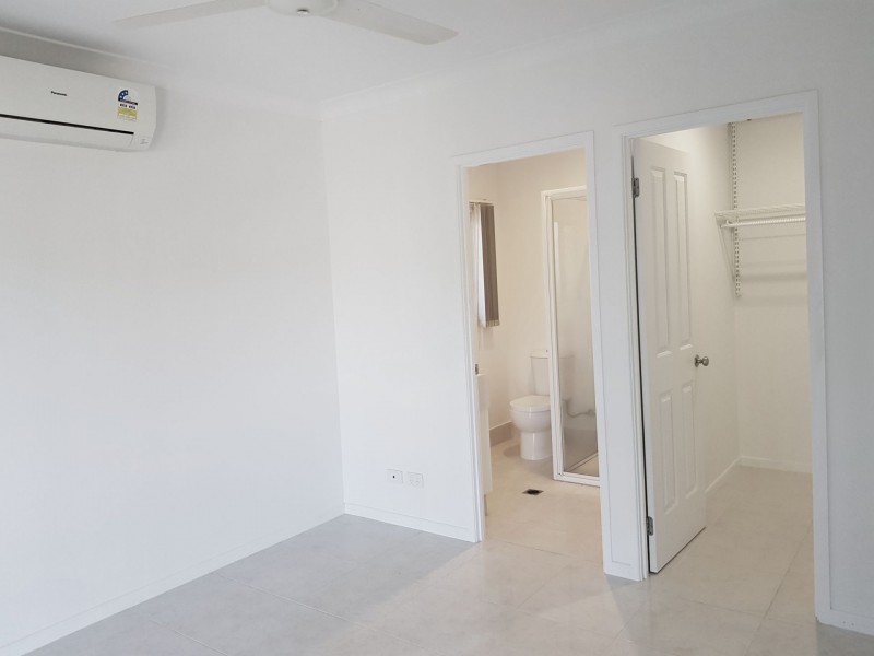 7a Savaii close, Palm Cove QLD 4879
