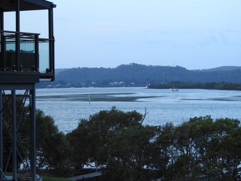 2 Schooner Street, Russell Island QLD 4184