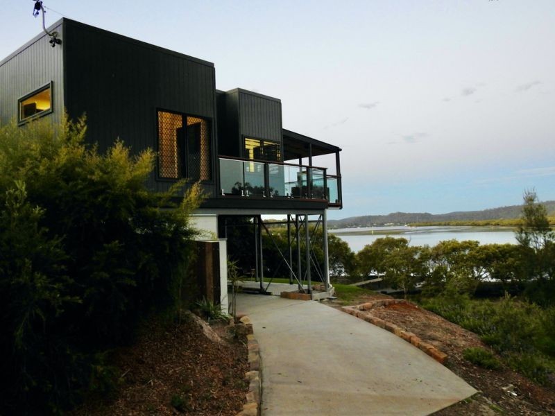 2 Schooner Street, Russell Island QLD 4184