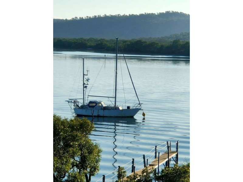 2 Schooner Street, Russell Island QLD 4184