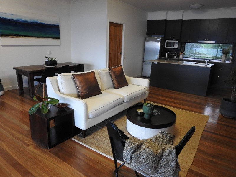 2 Schooner Street, Russell Island QLD 4184