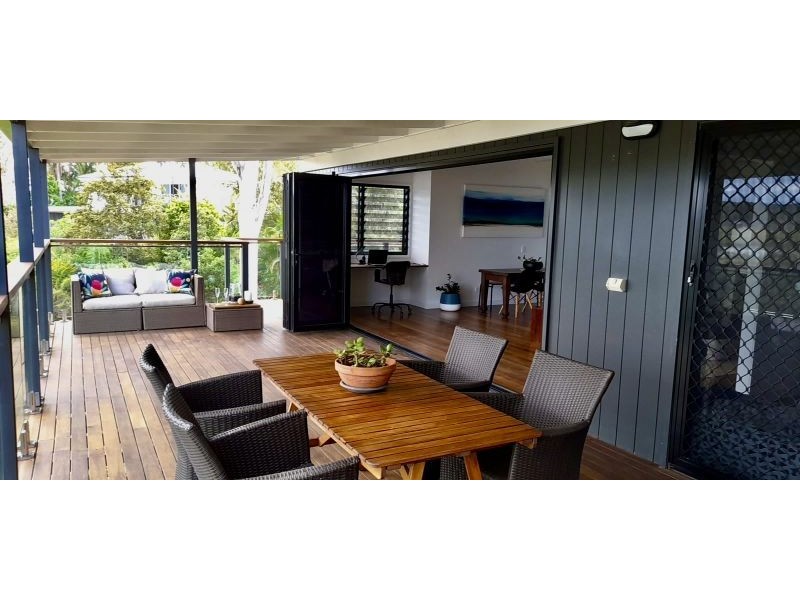 2 Schooner Street, Russell Island QLD 4184