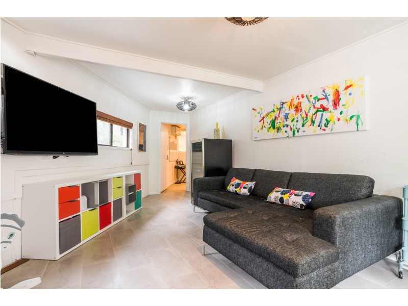 8 Dempster Street, Toowong QLD 4066