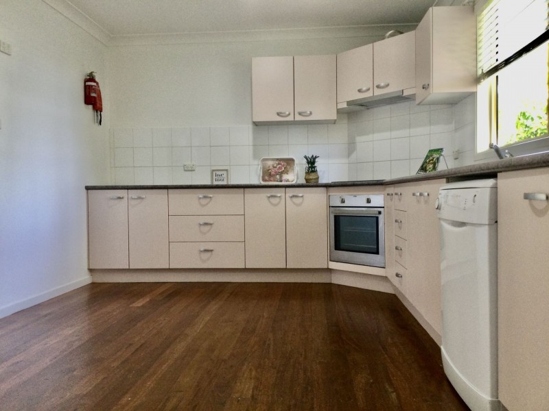 8 Bergalia Street, Moruya NSW 2537