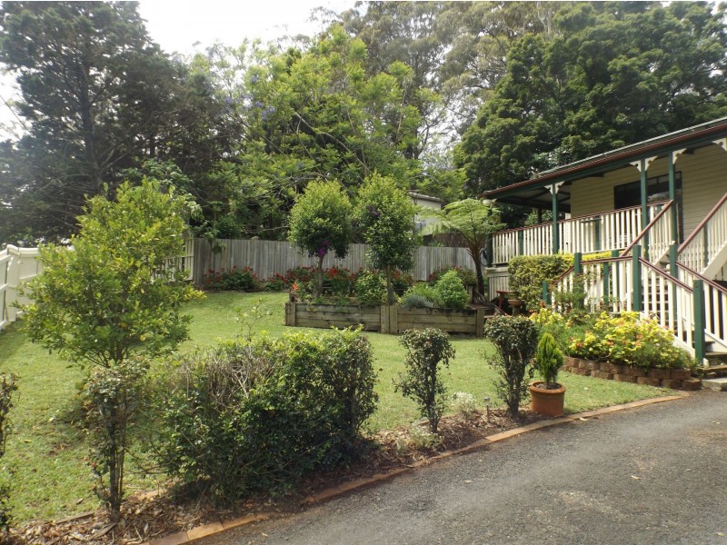 6 Lucania court, Tamborine Mountain QLD 4272