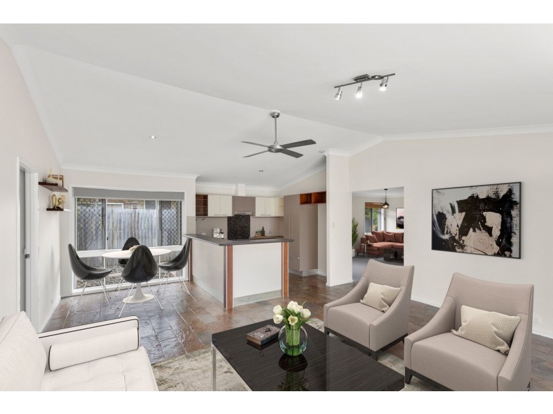 88 Parkwood Blvd, Parkwood QLD 4214