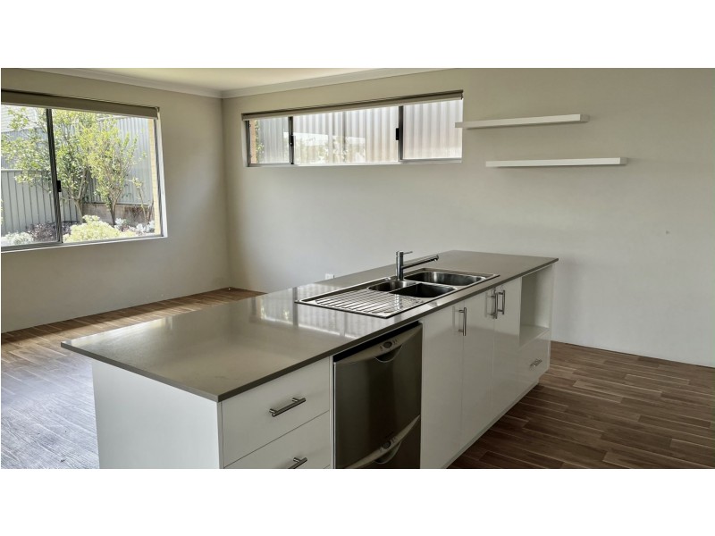 56 Tiliqua Crescent, Wandi WA 6167