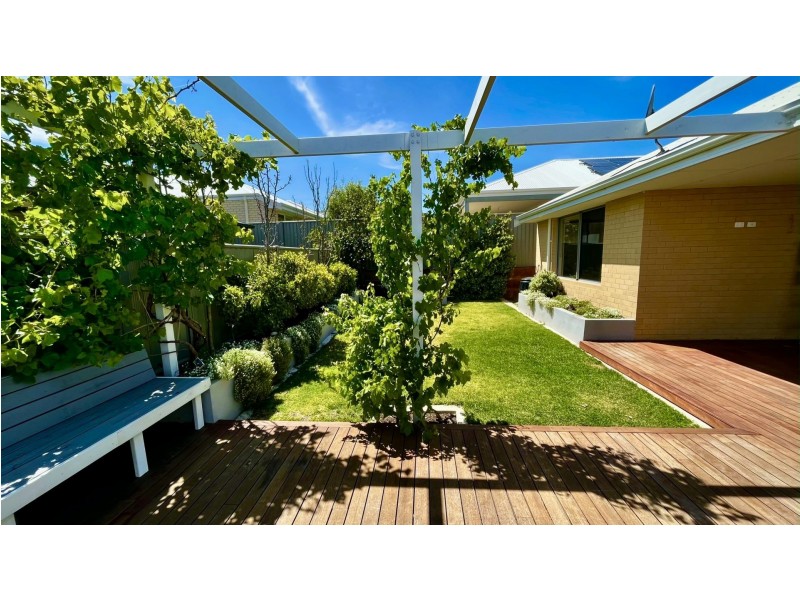 56 Tiliqua Crescent, Wandi WA 6167