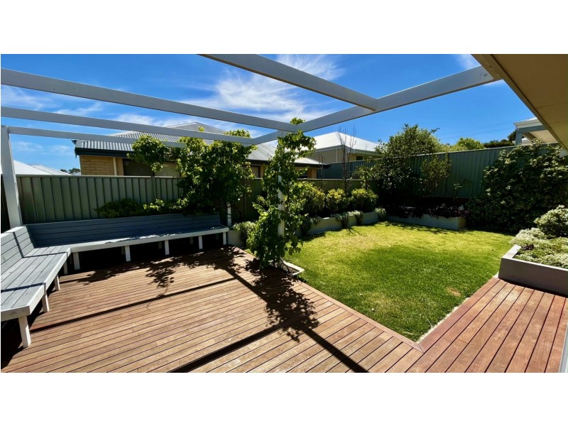56 Tiliqua Crescent, Wandi WA 6167