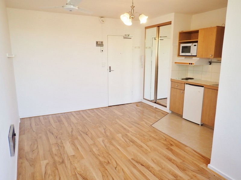 2/38 Charnwood Road, St Kilda VIC 3182