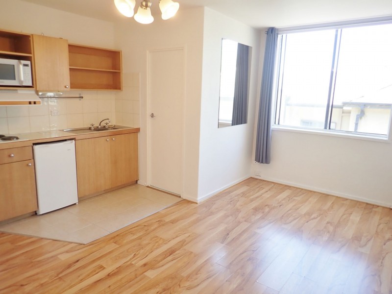 2/38 Charnwood Road, St Kilda VIC 3182