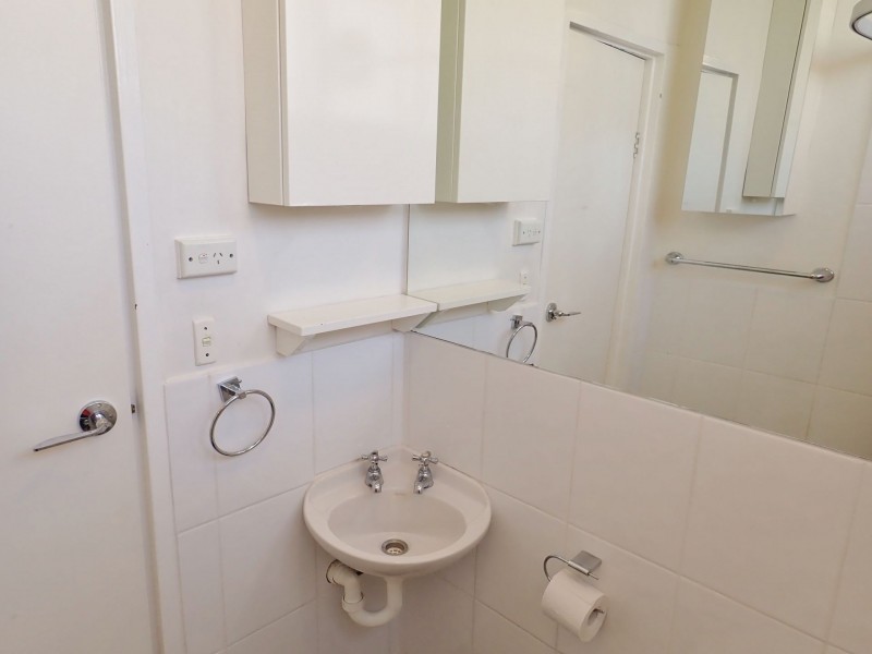 2/38 Charnwood Road, St Kilda VIC 3182