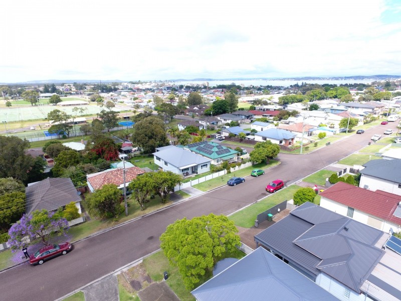 5 Stanley St, Belmont NSW 2280