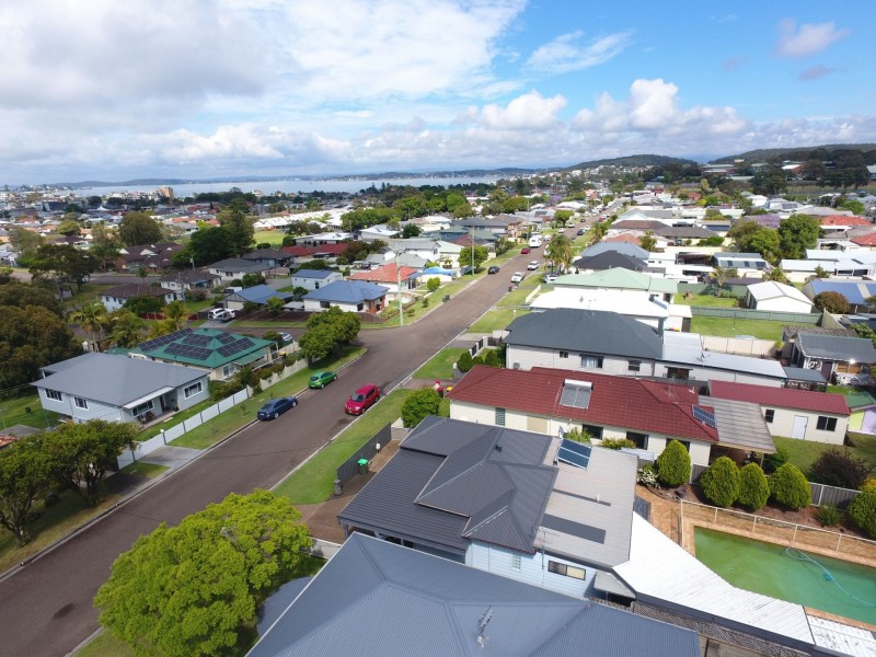5 Stanley St, Belmont NSW 2280