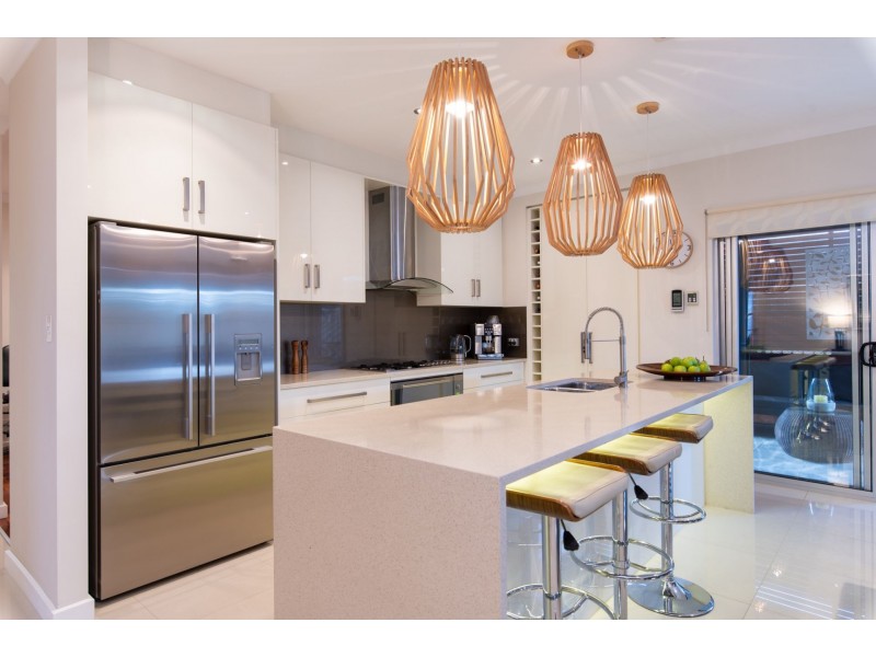 2 Arkle Place, Woodcroft SA 5162