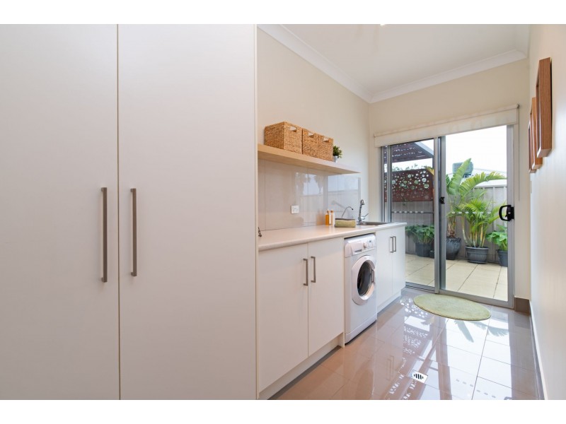2 Arkle Place, Woodcroft SA 5162