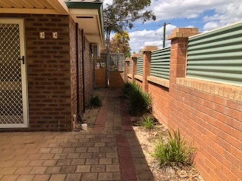 8 The Citadel, Forrestfield WA 6058