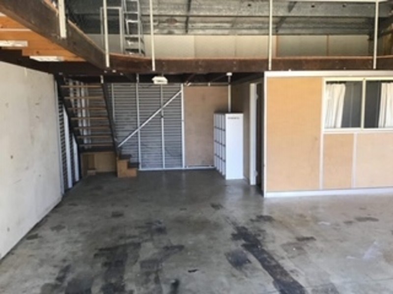 8 The Citadel, Forrestfield WA 6058