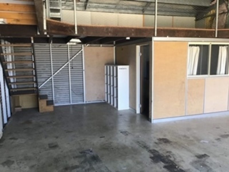 8 The Citadel, Forrestfield WA 6058