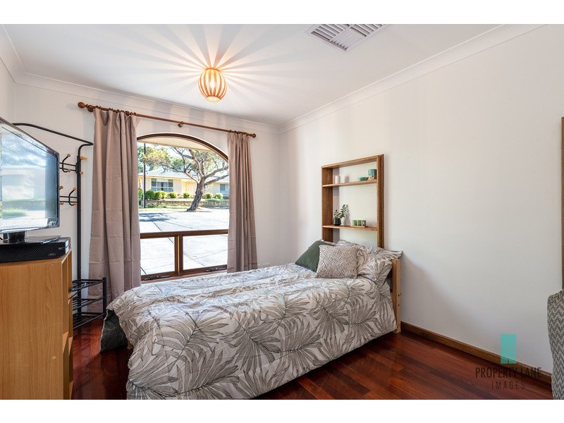 40 Katarama Road, Fairview Park SA 5126