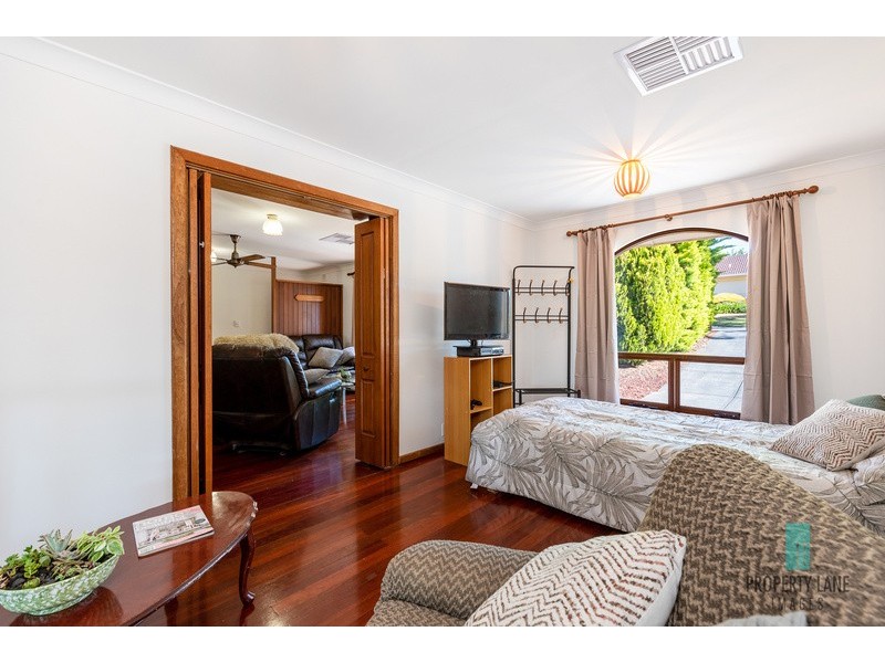 40 Katarama Road, Fairview Park SA 5126