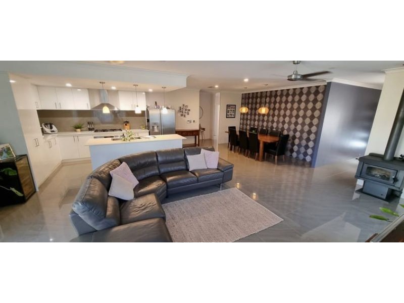 46 Makybe Bvd, Byford WA 6122