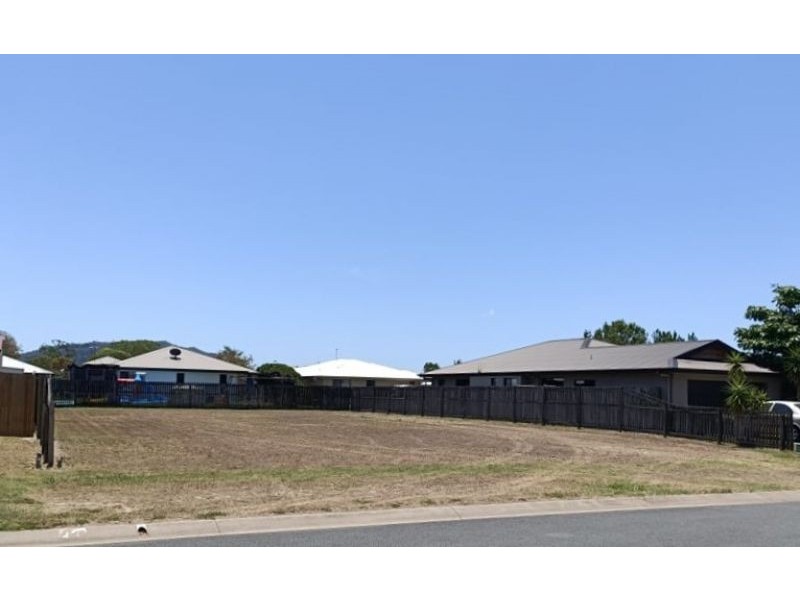 30 Elizabeth Street, Mirani QLD 4754