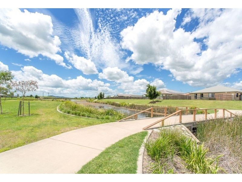 30 Elizabeth Street, Mirani QLD 4754