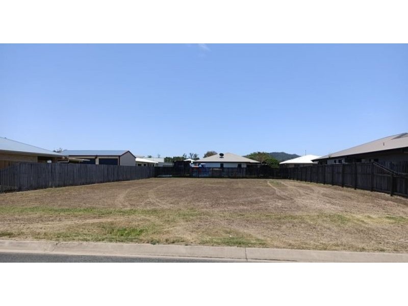 30 Elizabeth Street, Mirani QLD 4754