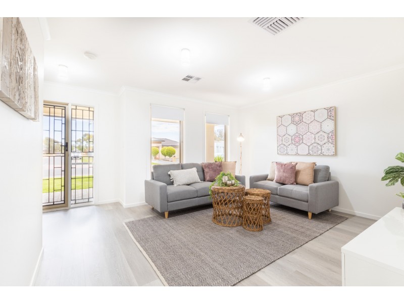 9 St Clair Ave, Andrews Farm SA 5114