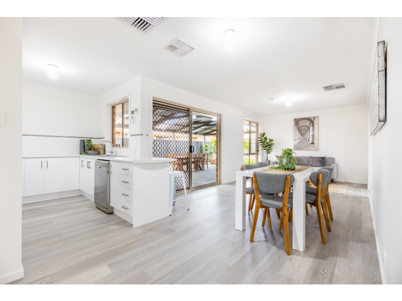 9 St Clair Ave, Andrews Farm SA 5114