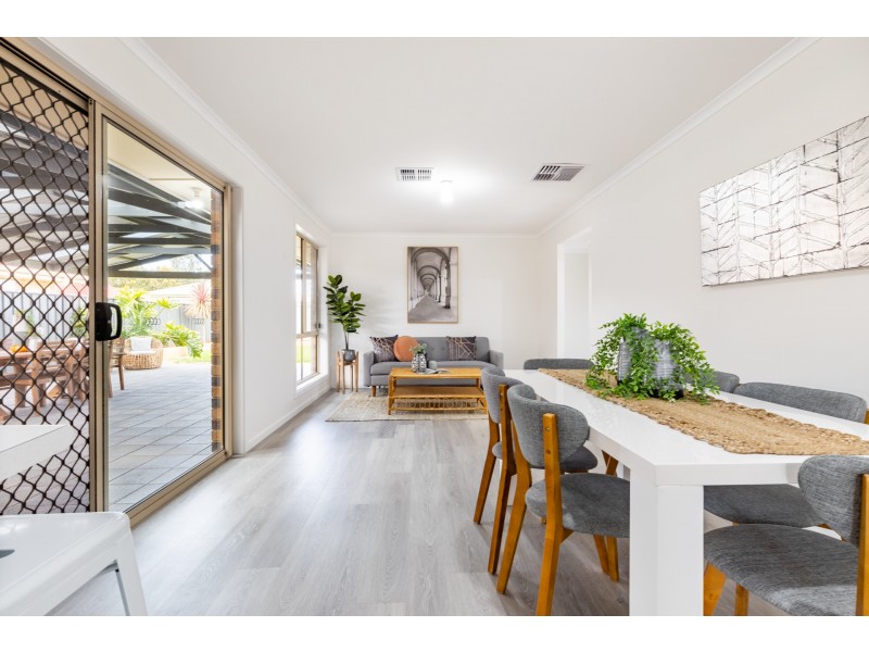 9 St Clair Ave, Andrews Farm SA 5114