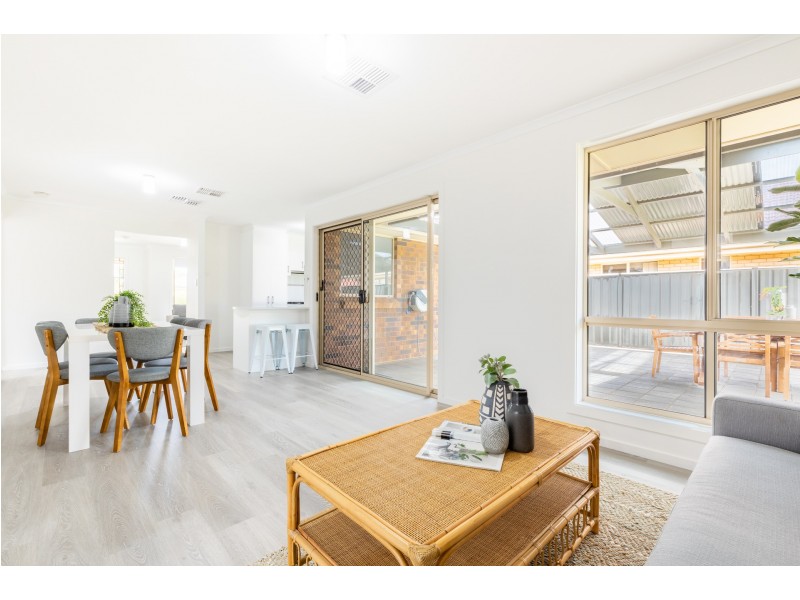 9 St Clair Ave, Andrews Farm SA 5114