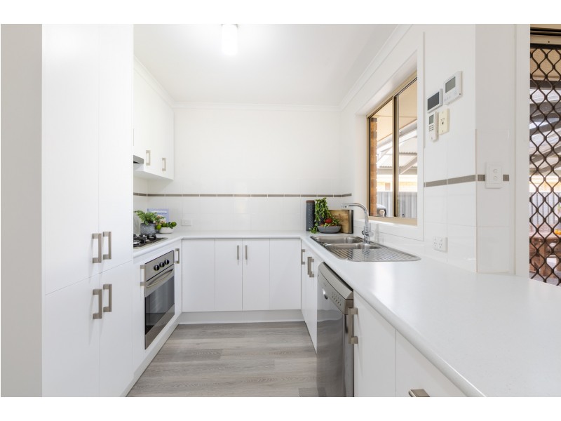 9 St Clair Ave, Andrews Farm SA 5114