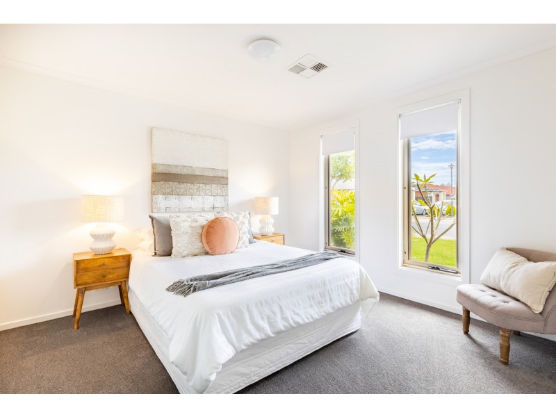 9 St Clair Ave, Andrews Farm SA 5114