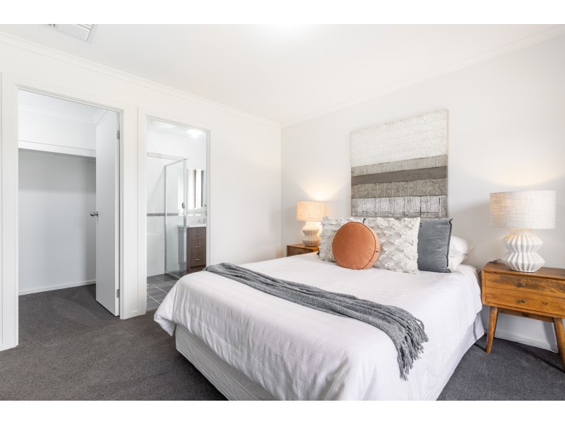 9 St Clair Ave, Andrews Farm SA 5114