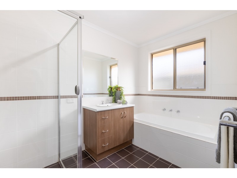 9 St Clair Ave, Andrews Farm SA 5114